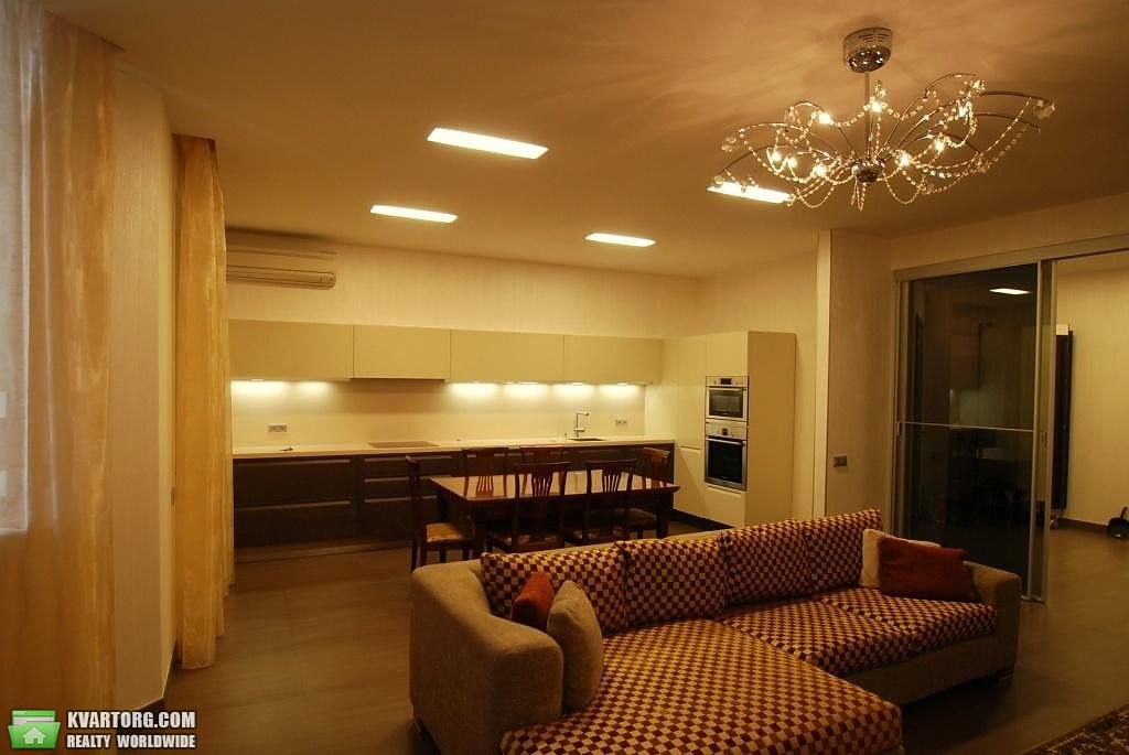 Rent out 3-room apartment. Киев,  Воровского — photo 1