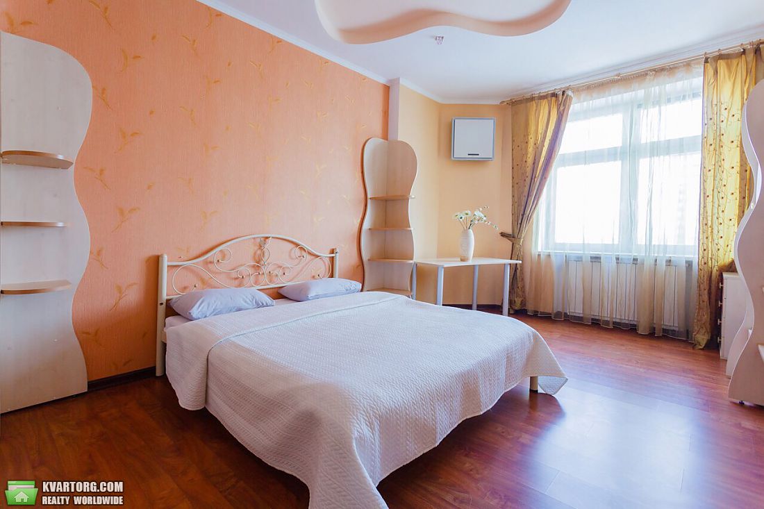 Rent out 3-room apartment. Киев,  Тимошенко — photo 6