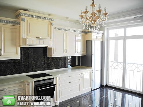 Rent out multi-room apartment. Киев, Институтская — photo 1
