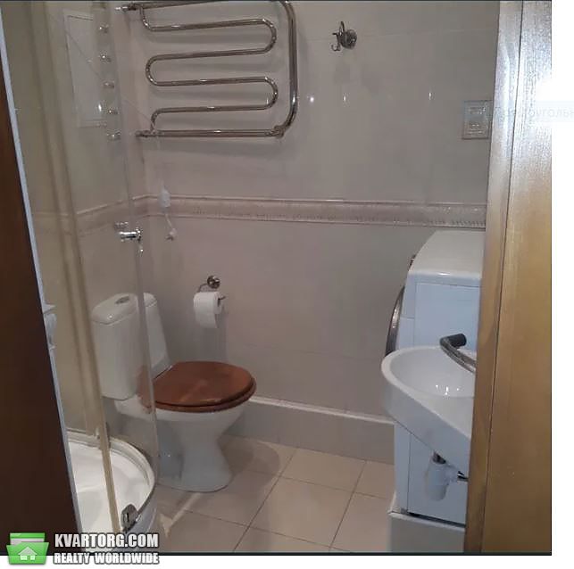 Rent out 2-room apartment. Киев,  Дмитриевская — photo 7