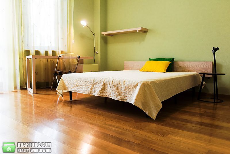 Rent out 4-room apartment. Киев,  Иванова — photo 8