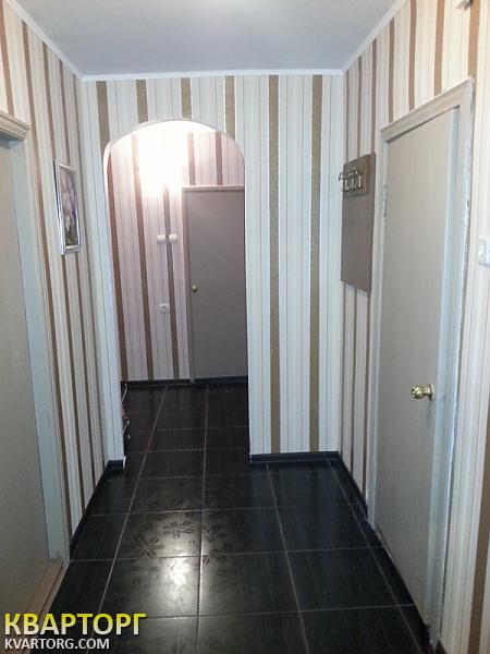 Rent out 2-room apartment. Киев,  Бережанская — photo 1