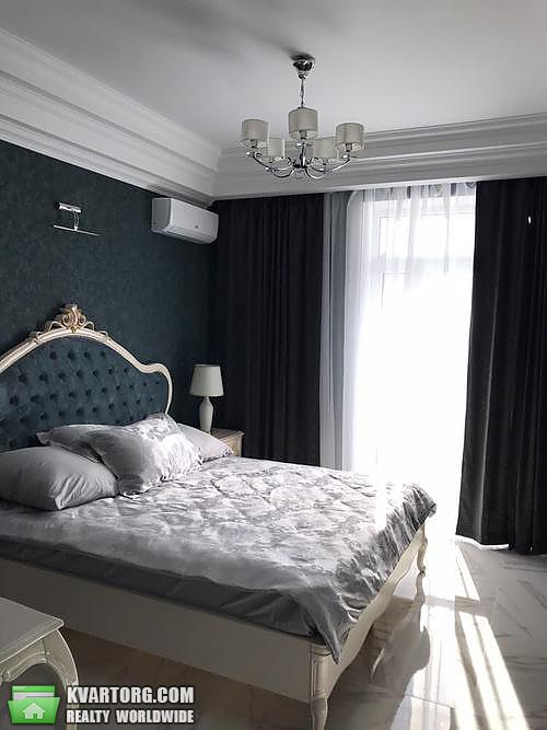 Rent out 2-room apartment. Киев, Коновальца Евгения — photo 3