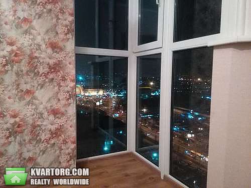 Rent out 2-room apartment. Киев, Жилянская — photo 3