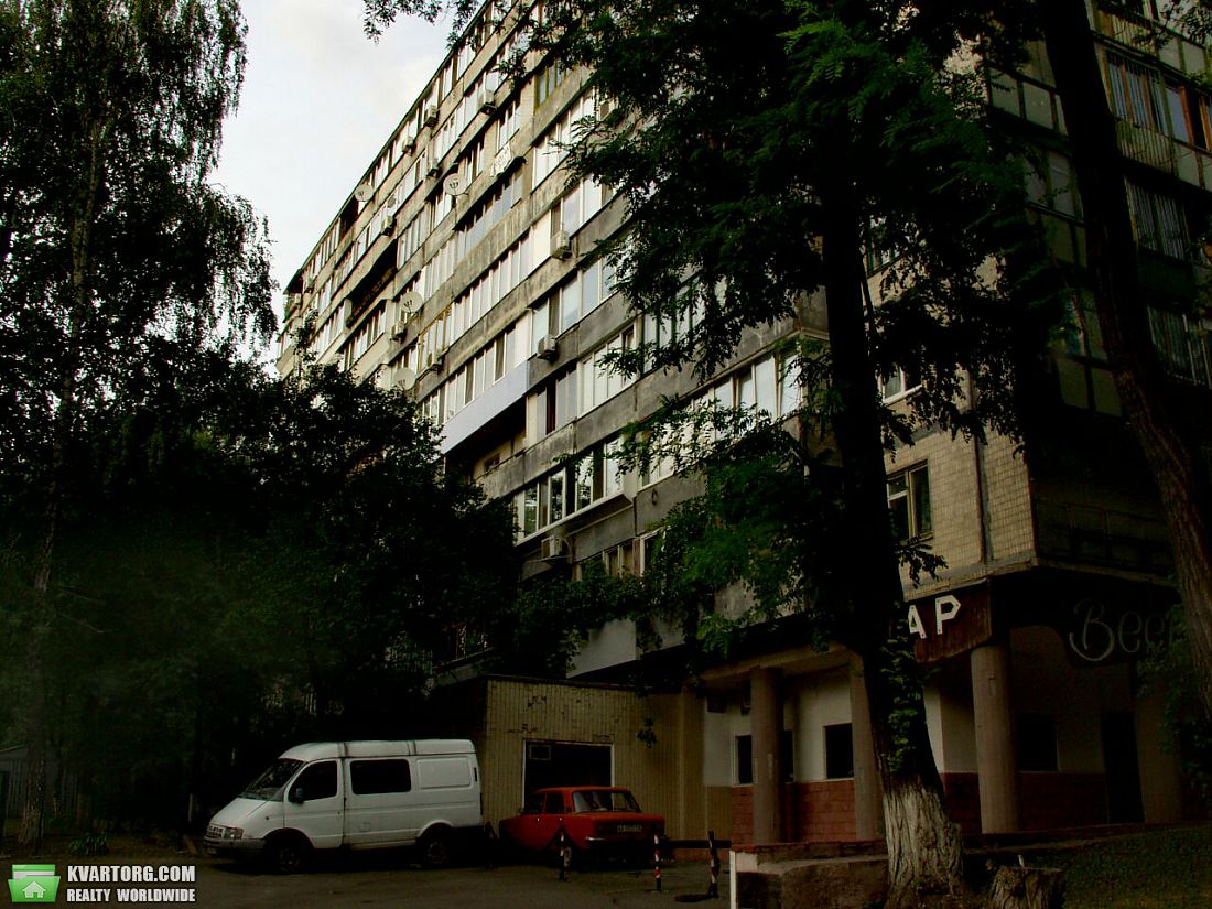 Sell 3-room apartment. Киев,  Багговутовская — photo 1
