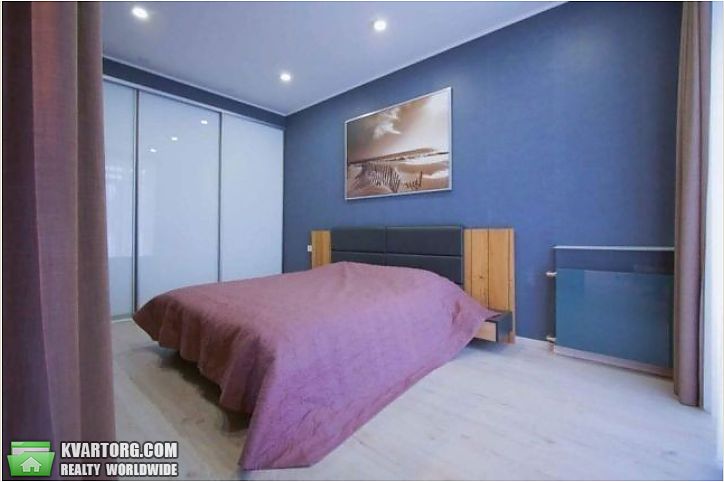 Rent out 2-room apartment. Киев,  Саперное поле — photo 5