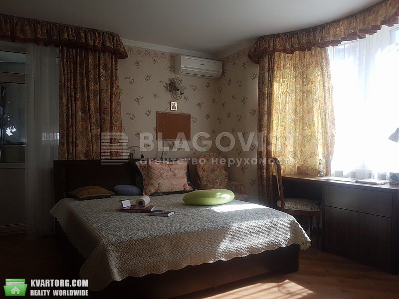 Sell 3-room apartment. Киев,  Урловская — photo 4