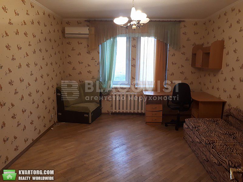 Sell 3-room apartment. Киев,  Урловская — photo 3