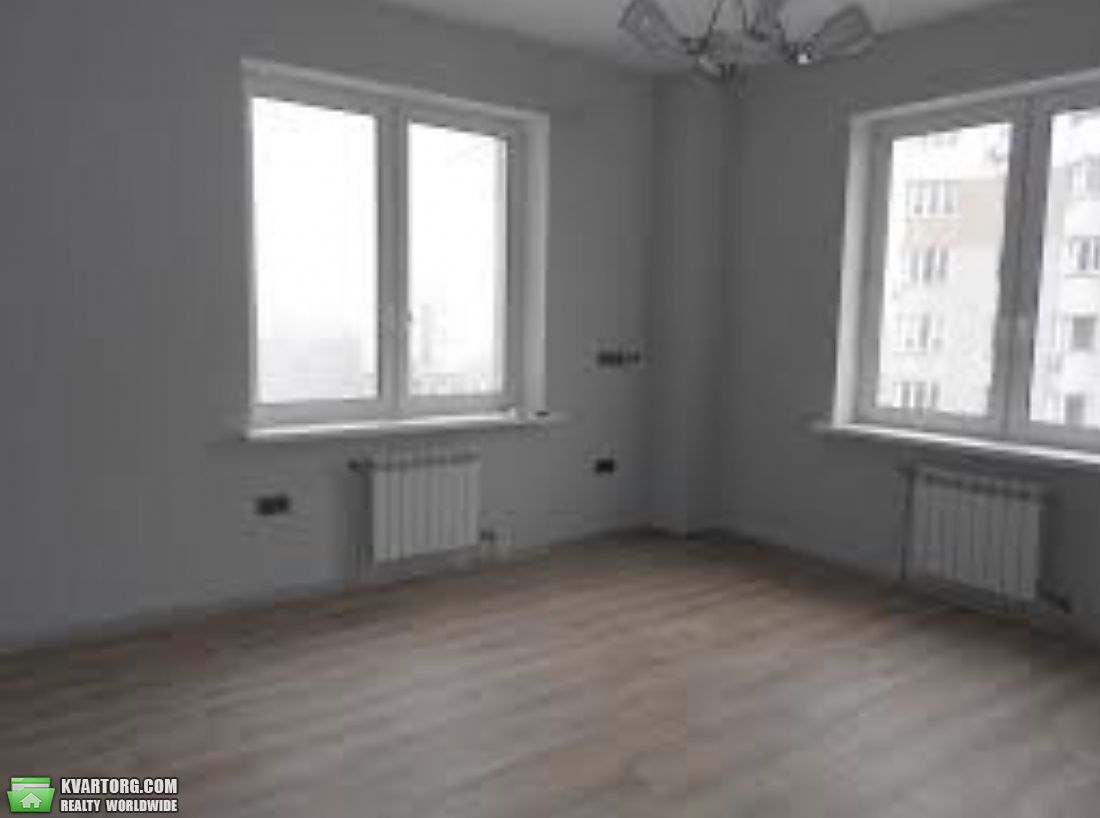 Rent out 3-room apartment. Киев,  Срибнокильская — photo 4