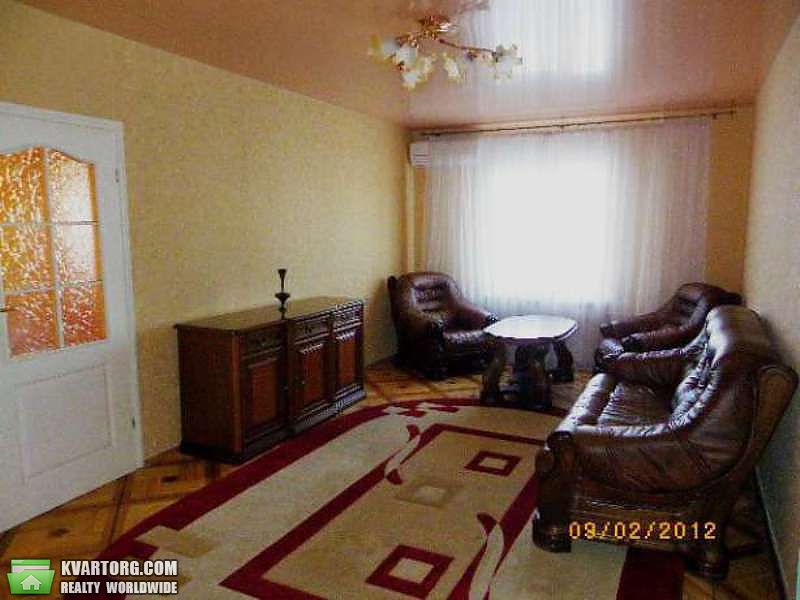 Rent out 3-room apartment. Киев, Иорданская — photo 1