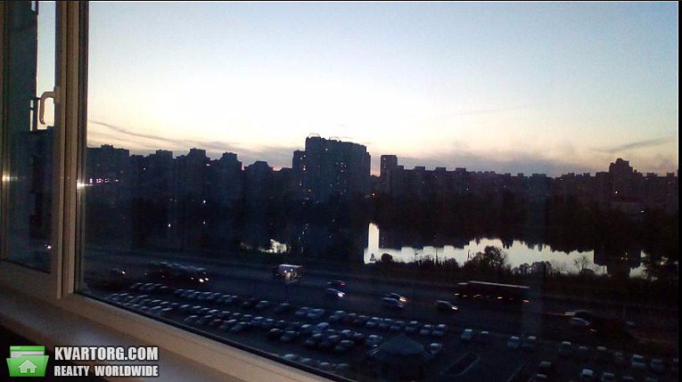 Rent out 3-room apartment. Киев,  Бажана — photo 7