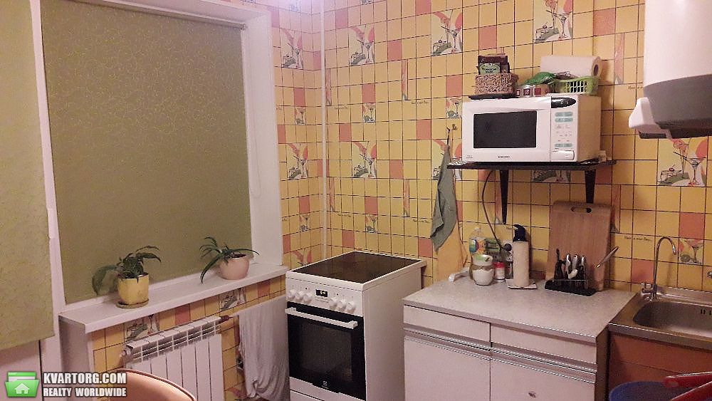 Sell 1-room apartment. Киев,  Вышгородская — photo 1