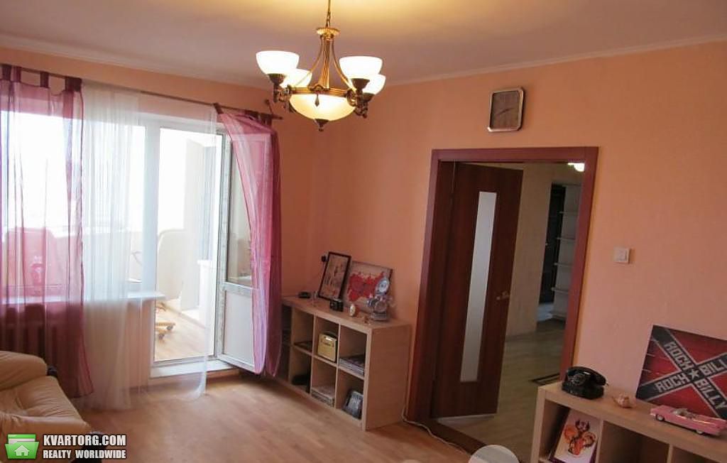 Sell 3-room apartment. Киев,  Пчелки — photo 2