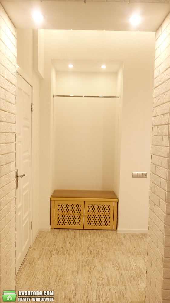 Rent out 2-room apartment. Киев,  Михайловская — photo 10