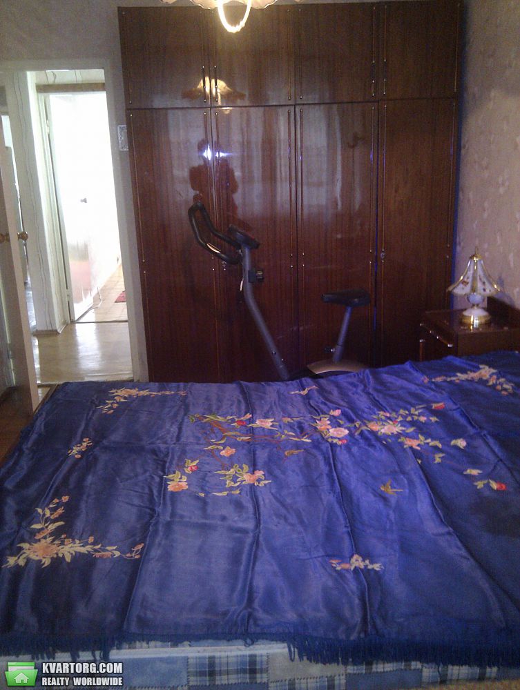 Rent out 3-room apartment. Киев,  Симиренко — photo 9