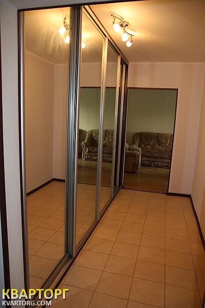 Rent out 2-room apartment. Киев,  Бальзака — photo 2