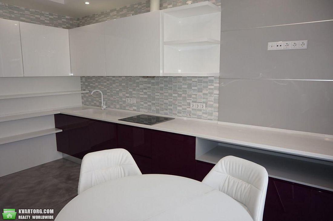 Rent out 3-room apartment. Киев,  Златоустовская — photo 10