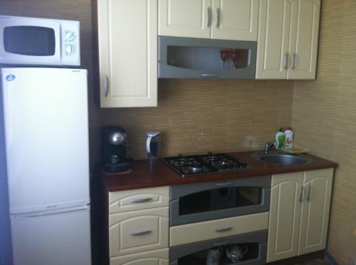 Rent out 1-room apartment. Днепропетровск, Героев проспект — photo 3