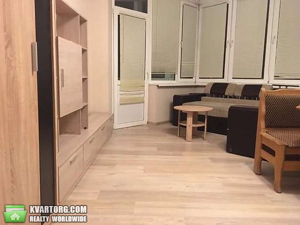 Rent out 2-room apartment. Киев,  Харьковское шоссе — photo 8