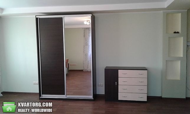 Rent out 1-room apartment. Киев, харченка — photo 8