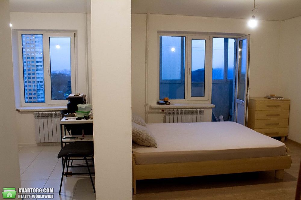 Sell 1-room apartment. Киев,  Новомостицкая — photo 4