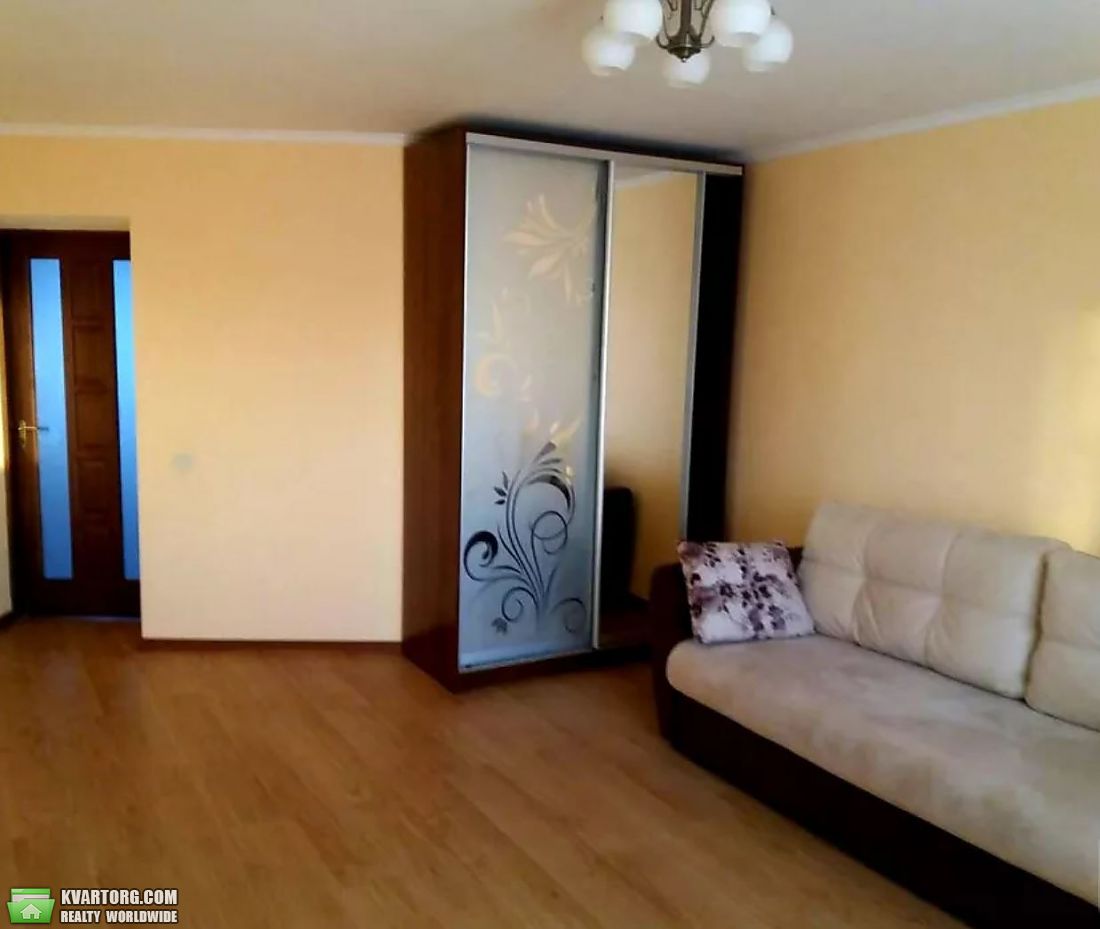 Rent out 2-room apartment. Киев,  Татарская — photo 7