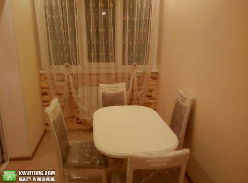 Rent out 3-room apartment. Киев,  Еленовская — photo 7
