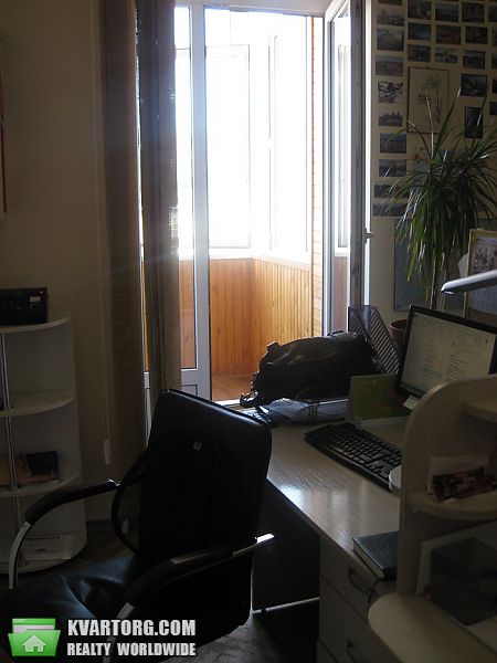 Rent out office. Киев, Костельная — photo 3