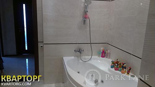 Sell 4-room apartment. Киев, Соломенская — photo 1