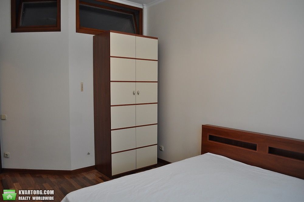 Rent out 4-room apartment. Киев,  Саксаганского — photo 7