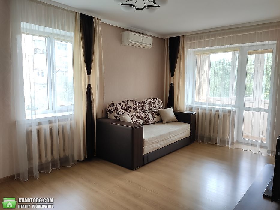 Sell 1-room apartment. Киев,  Фучика — photo 1