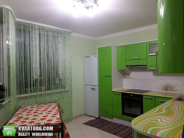 Rent out 2-room apartment. Киев,  Чавдар — photo 1