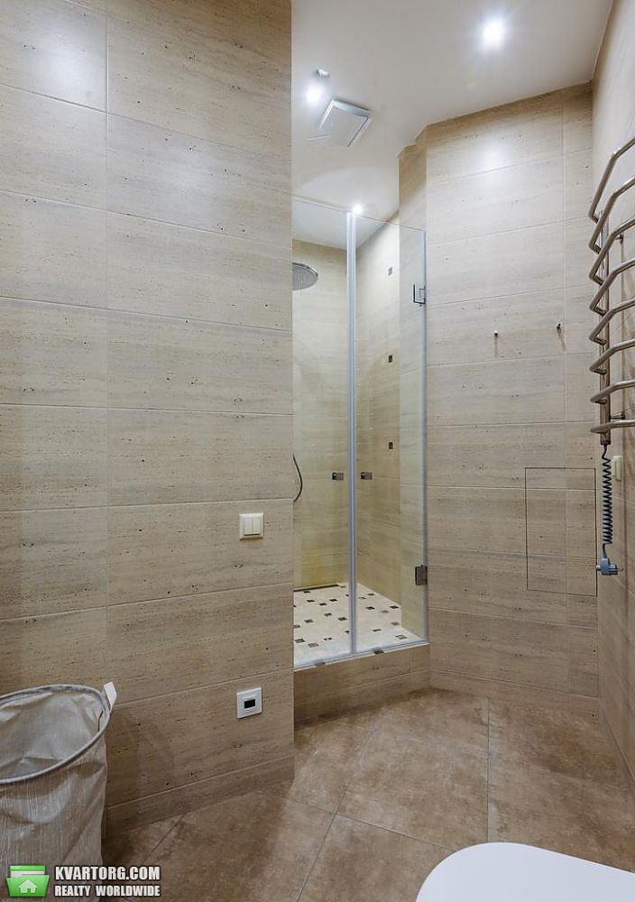 Rent out 2-room apartment. Киев, ул. Барбюса Анри — photo 9