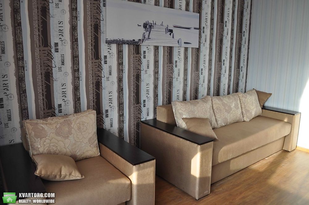 Rent out 1-room apartment. Киев,  Бучмы — photo 4