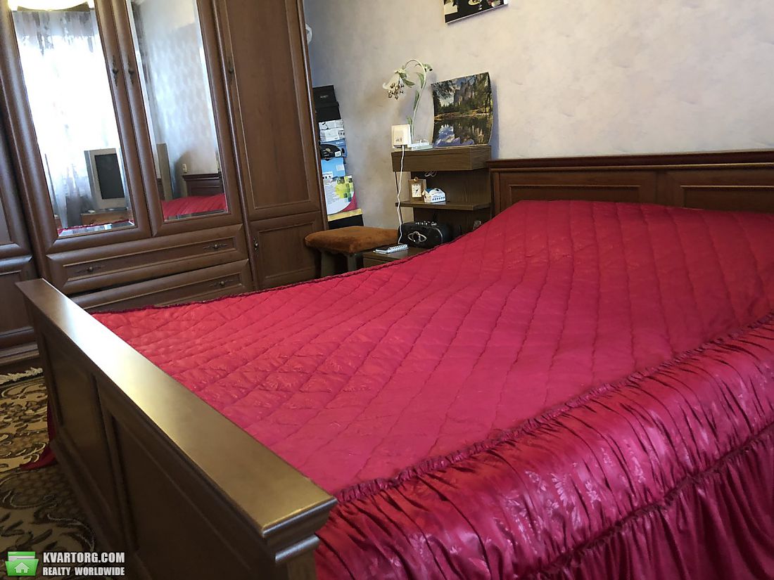 Sell 2-room apartment. Киев,  Автозаводская — photo 3