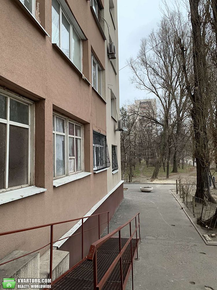 Sell 3-room apartment. Днепропетровск, Красный Камень — photo 4