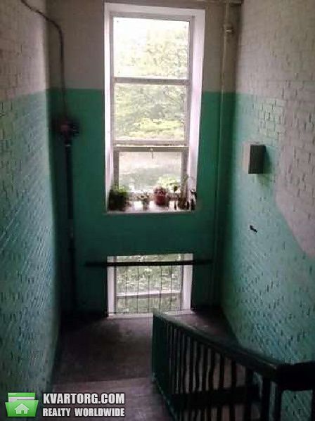 Sell 3-room apartment. Киев,  Салютная — photo 5