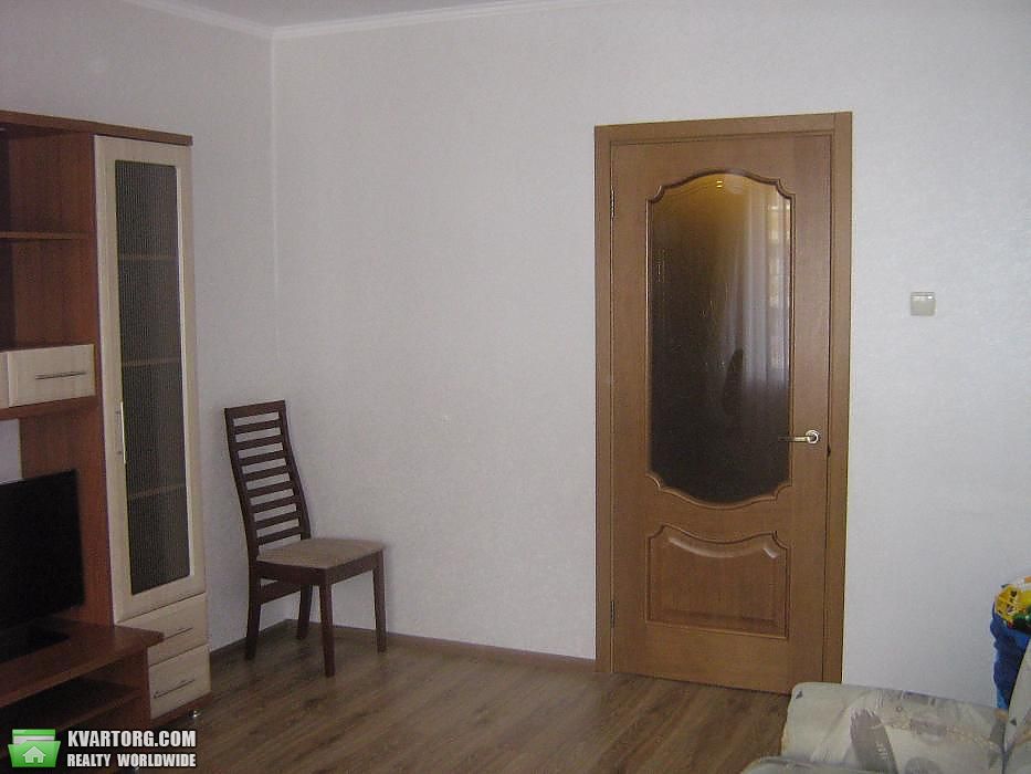 Rent out 2-room apartment. Киев,  Закревского — photo 2