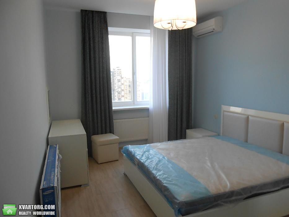 Rent out 3-room apartment. Киев,  Лабораторный пер — photo 3