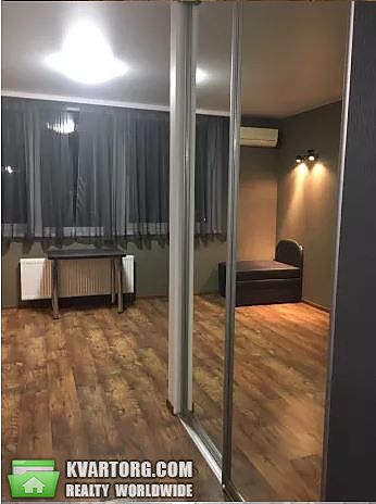 Rent out 1-room apartment. Киев,  Воссоединения пр — photo 8