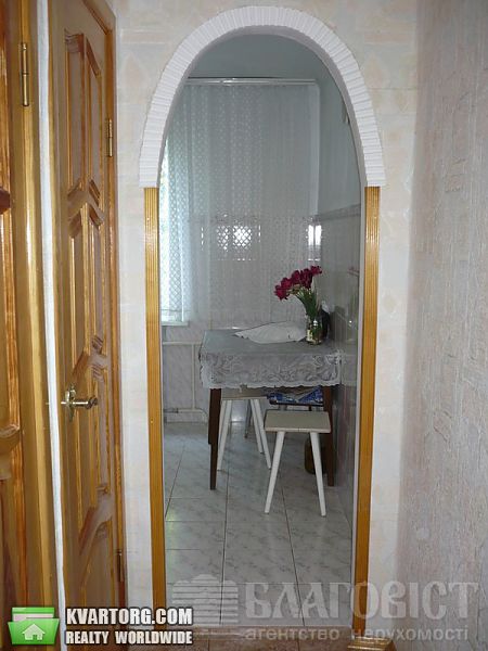 Sell 2-room apartment. Киев, Щорса — photo 3