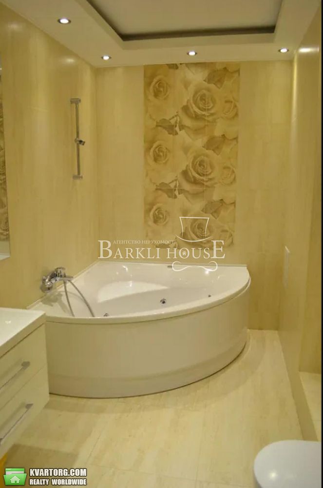 Rent out 3-room apartment. Киев,  Полтавская — photo 7