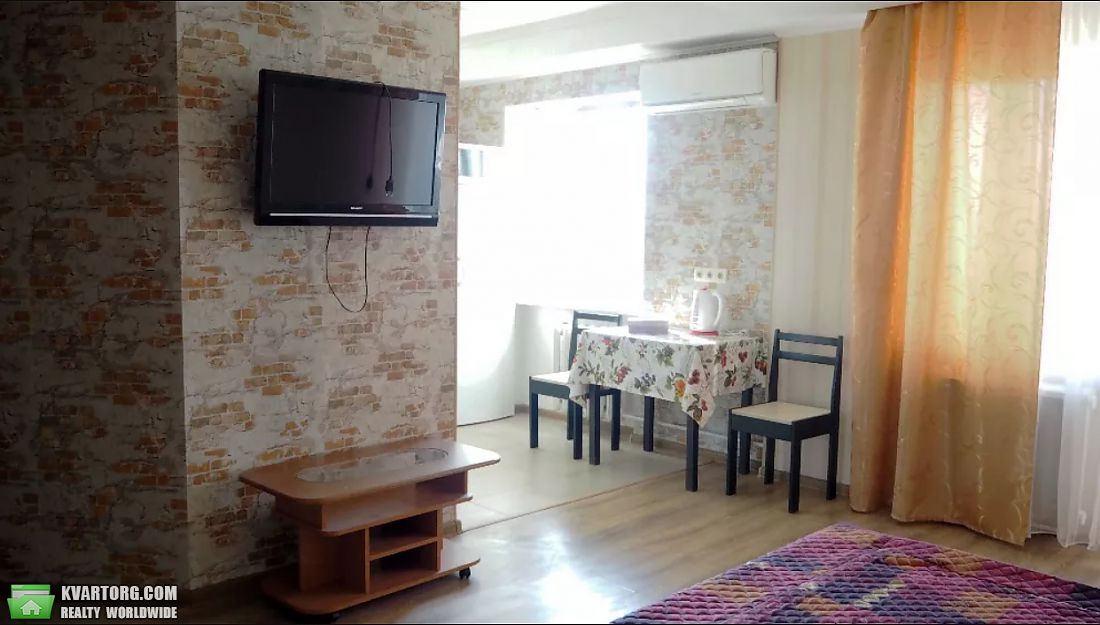 Rent out 1-room apartment. Киев,  Леси Украинки бул — photo 2