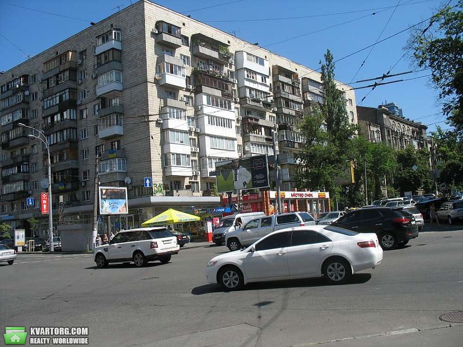 Rent out 2-room apartment. Киев,  Саксаганского — photo 3