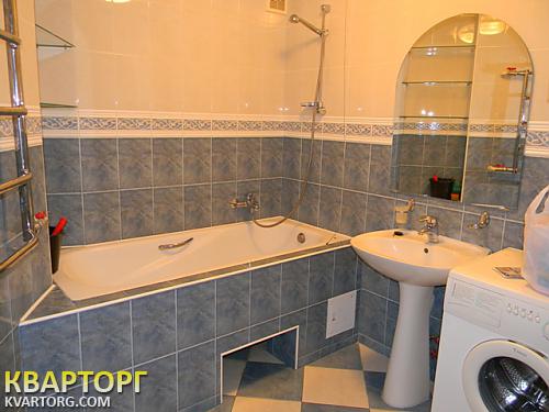 Rent out 3-room apartment. Киев,  Бажана — photo 5
