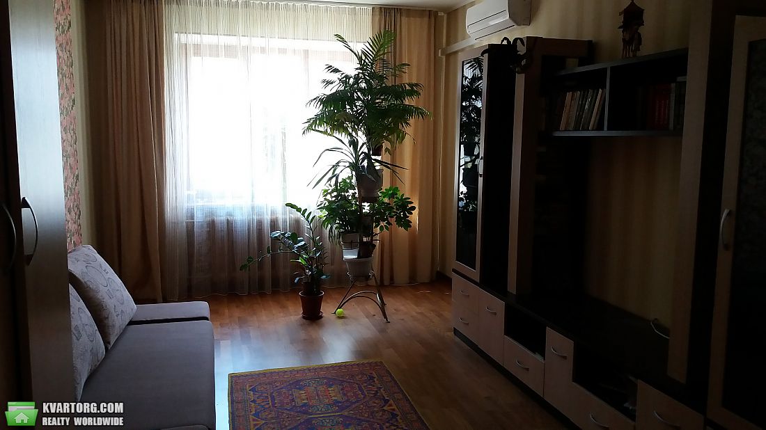 Rent out 2-room apartment. Киев, Петрицкого — photo 2