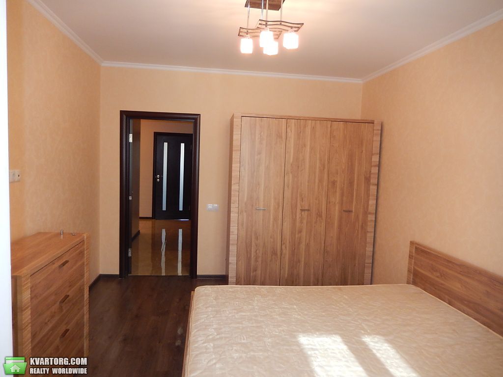 Rent out 2-room apartment. Киев,  Просвещения — photo 5