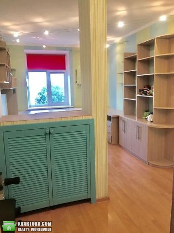 Sell 2-room apartment. Киев,  Краковская — photo 3