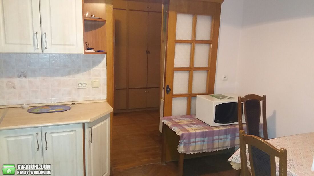 Rent out 2-room apartment. Киев,  Гетьмана — photo 2