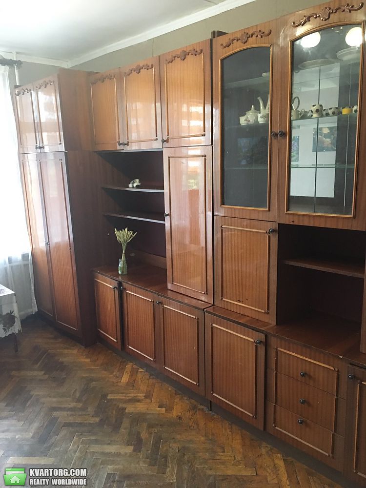 Rent out 1-room apartment. Киев,  Березняковская — photo 1